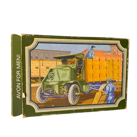 1970's Vintage AVON BIG MACK WINDJAMMER AFTER SHAVE
6 FL OZ - Picture 2 of 10